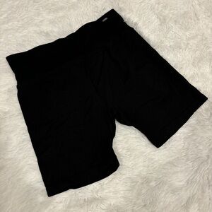 Victoria’s Secret Active PINK Textured Biker Short Black Women’s Medium